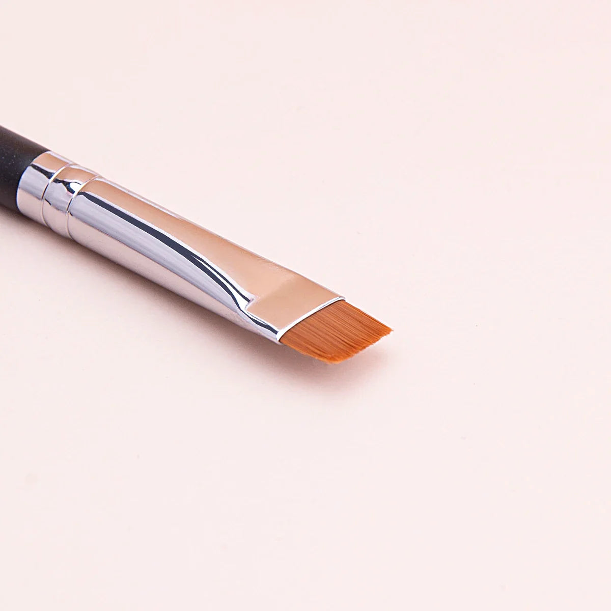 212 Flat Eyebrow Brush